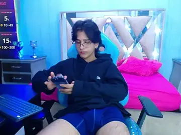 Stripchat Free Porn Cam of alex_477