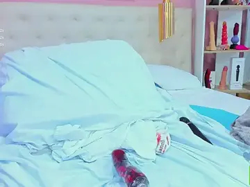 Stripchat Nude Webcam of leylla_