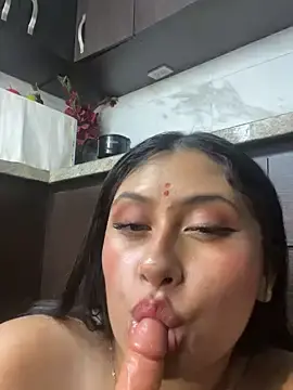 Stripchat Live Sex Cam of kalpanaaishaa