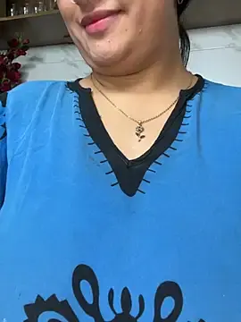 Stripchat Live Sex Cam of kalpanaaishaa