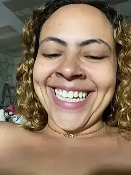 Stripchat Sex Cam of Chloe_Leaozinho