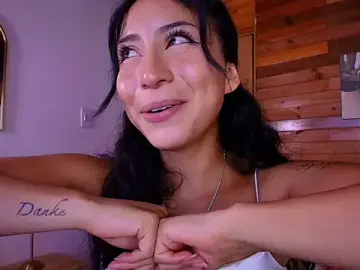 Stripchat Live Sex of amber_curly