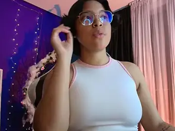 Stripchat Best Webcam of Emmapark_