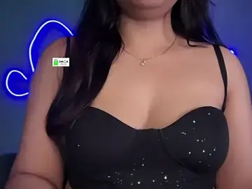Stripchat Live Sex Cam of Sizzling__ZAARA
