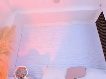 Stripchat Live Sex of CamileHolmes