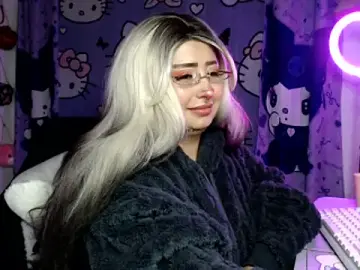 Stripchat Adult Video Chat of lussyevans24