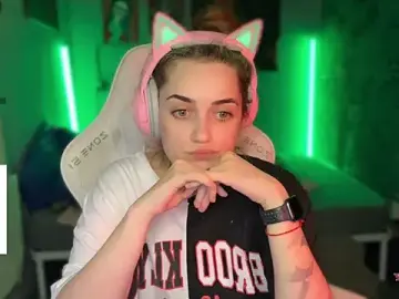 Stripchat Sex Cam of _dota2_