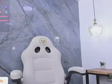 Stripchat Sex Cam of aria_paul