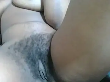 Stripchat Free Porn Cam of Honeyme24