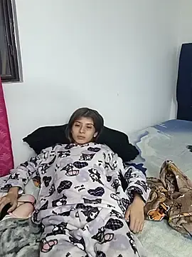 Stripchat Live Sex Cam of KratosAfroditacs
