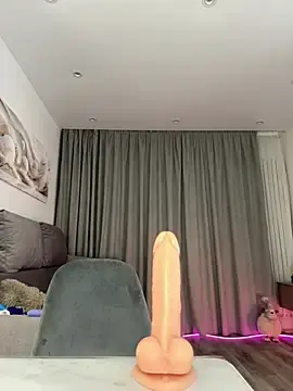 Stripchat Nude Webcam of Luv_Doll