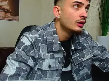 Stripchat Free Porn Cam of BrandonTate