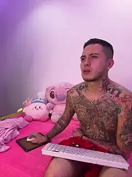 Stripchat Live Sex Cam of tamy_ian