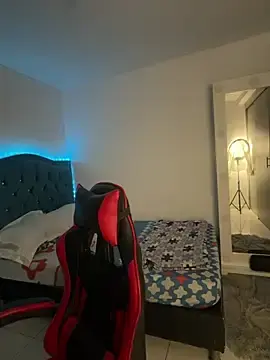 Stripchat Watch Live Sex Cams of Leonarrrd_01