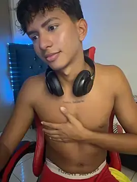 Stripchat Adult Webcam of Leonarrrd_01