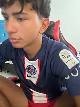 Stripchat Best live sex cam show of Leonarrrd_01