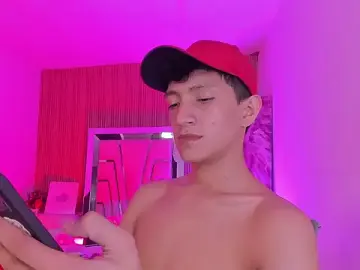 Stripchat Watch Live Sex Cams of JohanSedas