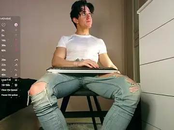 Stripchat Live Porn of ChristianLevine_