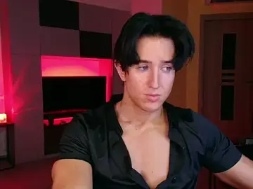 Stripchat Free Live Porn of ChristianLevine_