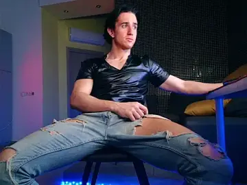 Stripchat Sex Cam of ChristianLevine_