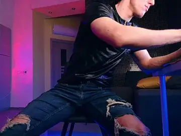 Stripchat Live Sex of ChristianLevine_