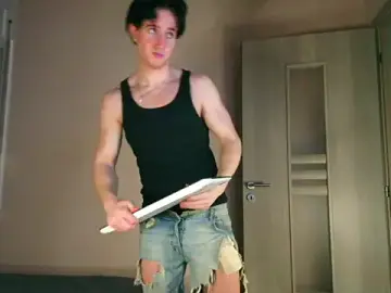 Stripchat Live Sex Cam of ChristianLevine_