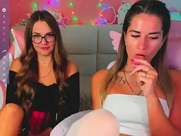 Stripchat Live Sex of hotty_girls_here