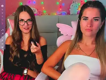 Stripchat Live Porn of hotty_girls_here