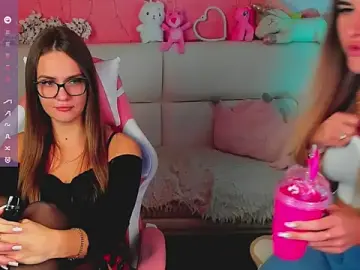 Stripchat Live Sex of hotty_girls_here