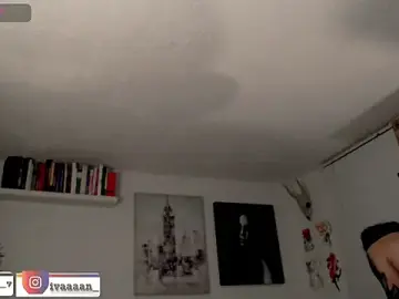 Stripchat Live Sex of ivaaaan_