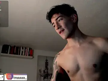 Stripchat Sex Cam of ivaaaan_