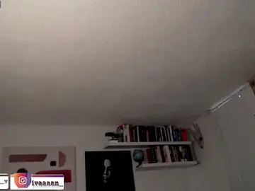 Stripchat Free Live Porn of ivaaaan_