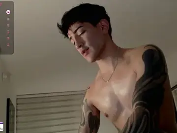 Stripchat Watch Live Sex Cams of ivaaaan_