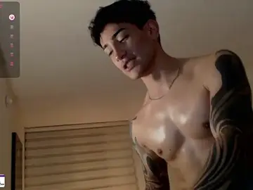 Stripchat Sex Cam of ivaaaan_