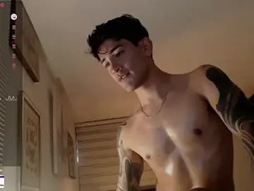 Stripchat Free Live Porn of ivaaaan_