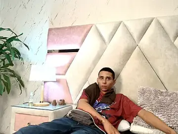 Stripchat Best Webcam of Zoelucas