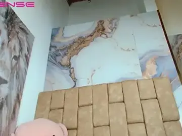 Stripchat Live Sex Cam of catalina_santana20