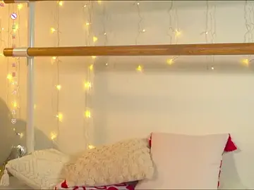 Stripchat Adult Webcam of happynewdear