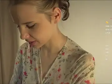 Stripchat Adult Webcams of happynewdear