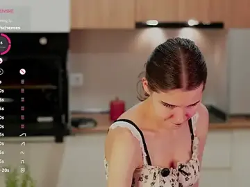 Stripchat Watch Live Sex Cams of happynewdear