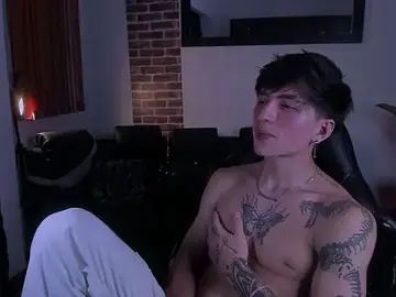 Stripchat Nude Webcam of Thomass_clark