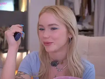 Stripchat Live Sex of LexieLoree