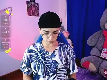 Stripchat Free Live Porn of OwenBluee