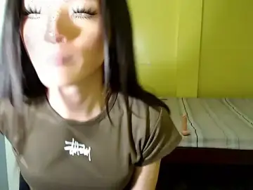 Stripchat Free Porn Cam of xx_goddessofallgodess_xx