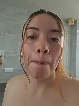 Stripchat Free Porn Cam of valery_mora