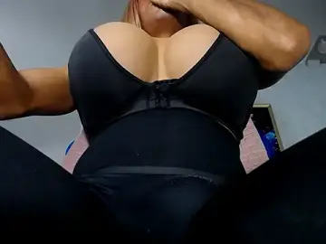 Stripchat Best live sex cam show of paulabigcock