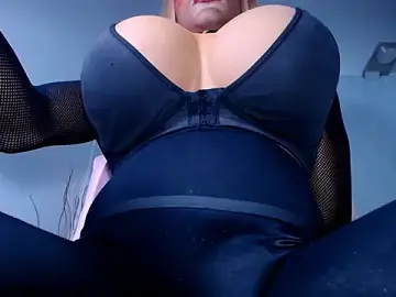 Stripchat Free Live Porn of paulabigcock