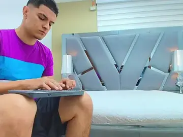 Stripchat Best Webcam of DAVID_VICTORIAA