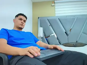 Stripchat Best Webcam of DAVID_VICTORIAA