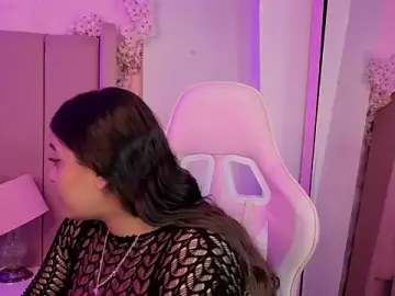 Stripchat Sex Cam of MollyBigBoobs12